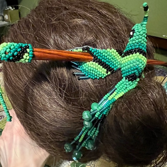 Beautiful colibrí bird ⭐️?Hair accesorio authentic mexican pieza . Art artesal main image 8